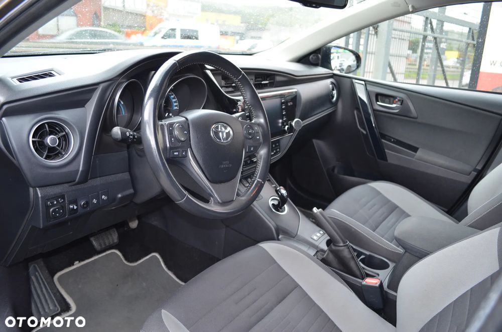 Toyota Auris - 9