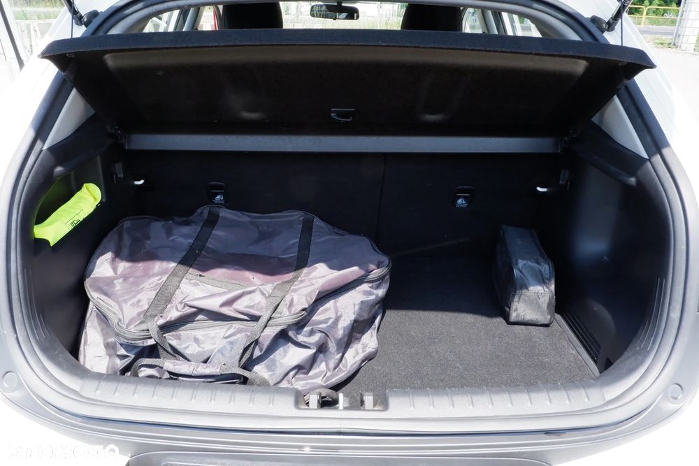 Kia Stonic 1.4 L - 12