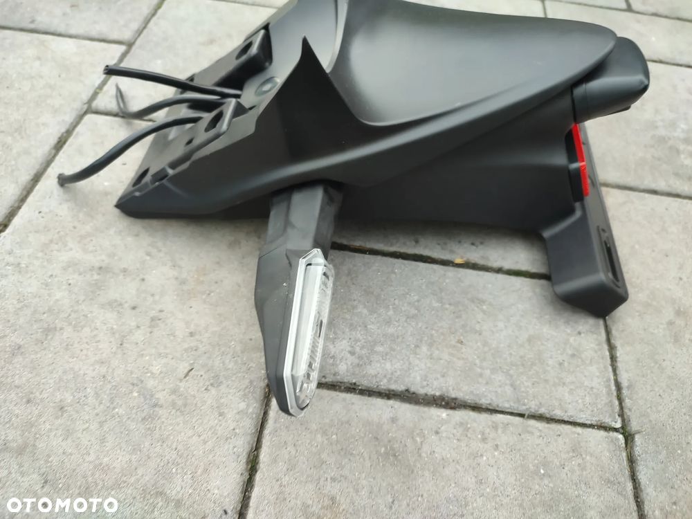 Mocowanie, podświetlanie tablicy rejestracyjnej, ogon, kierunkowskazy Kawasaki Z900 RS Z 900 RS - 6