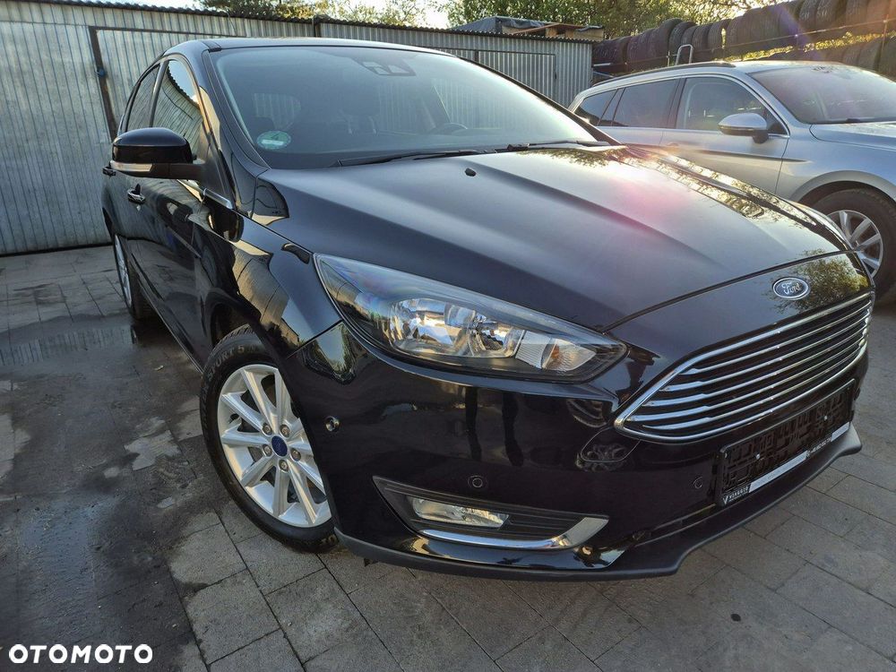 Ford Focus 1.5 EcoBoost Start-Stopp-System TITANIUM - 2