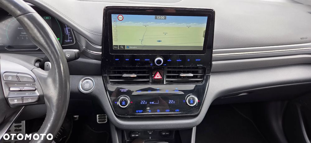 Hyundai IONIQ - 12