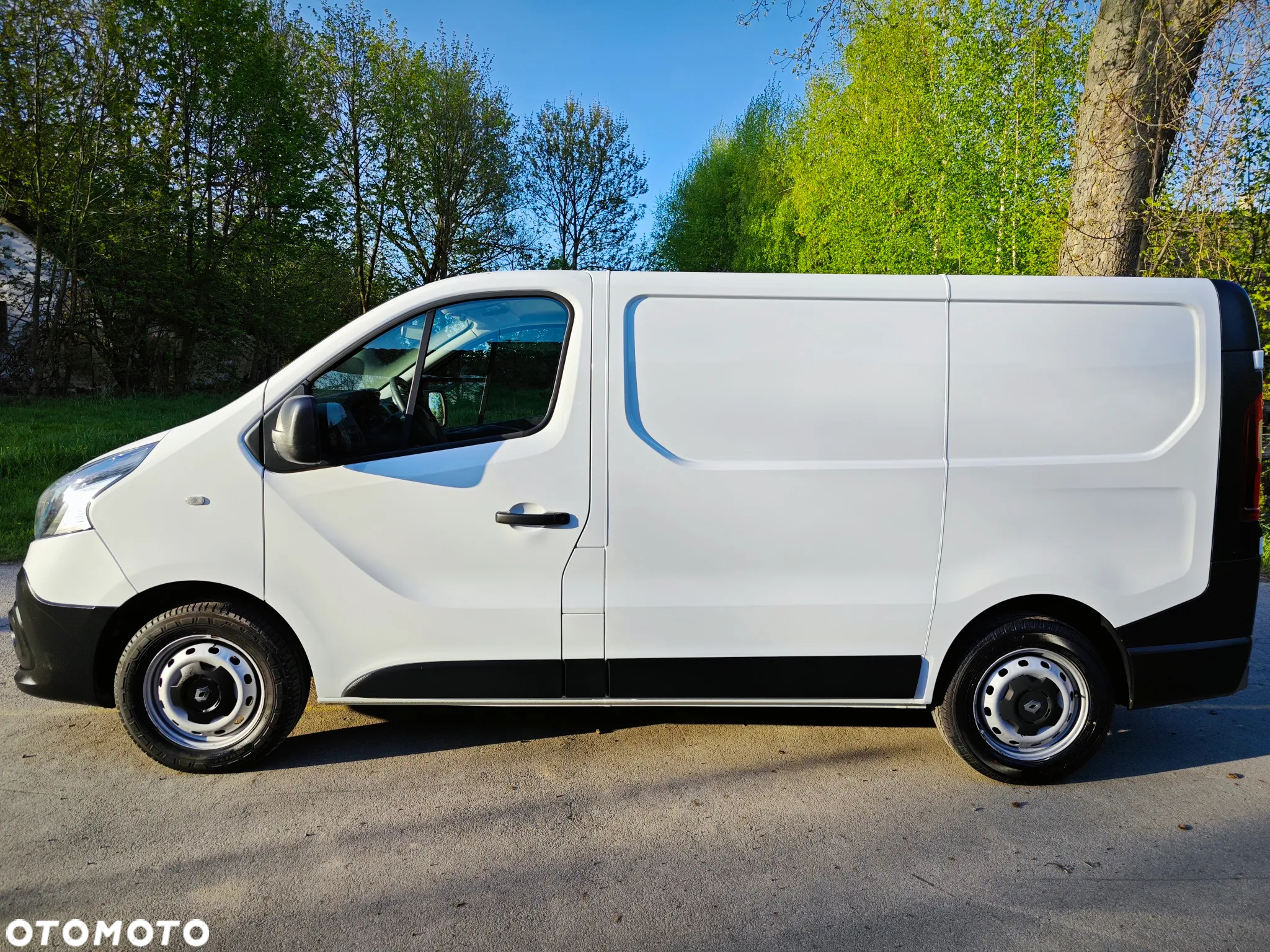 Renault TRAFIC 2018r, 1.6 95KM, L1H1 Duży Serwis, nowy rozrząd, nawigacja, super stan ,doinwestowany, Klima - 2