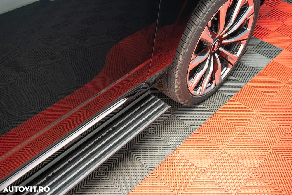 Cadillac Escalade - 23