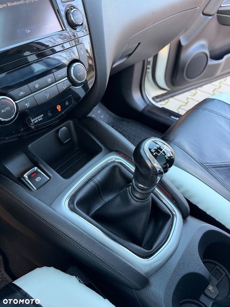 Nissan Qashqai 1.2 DIG-T Tekna EU6 - 20