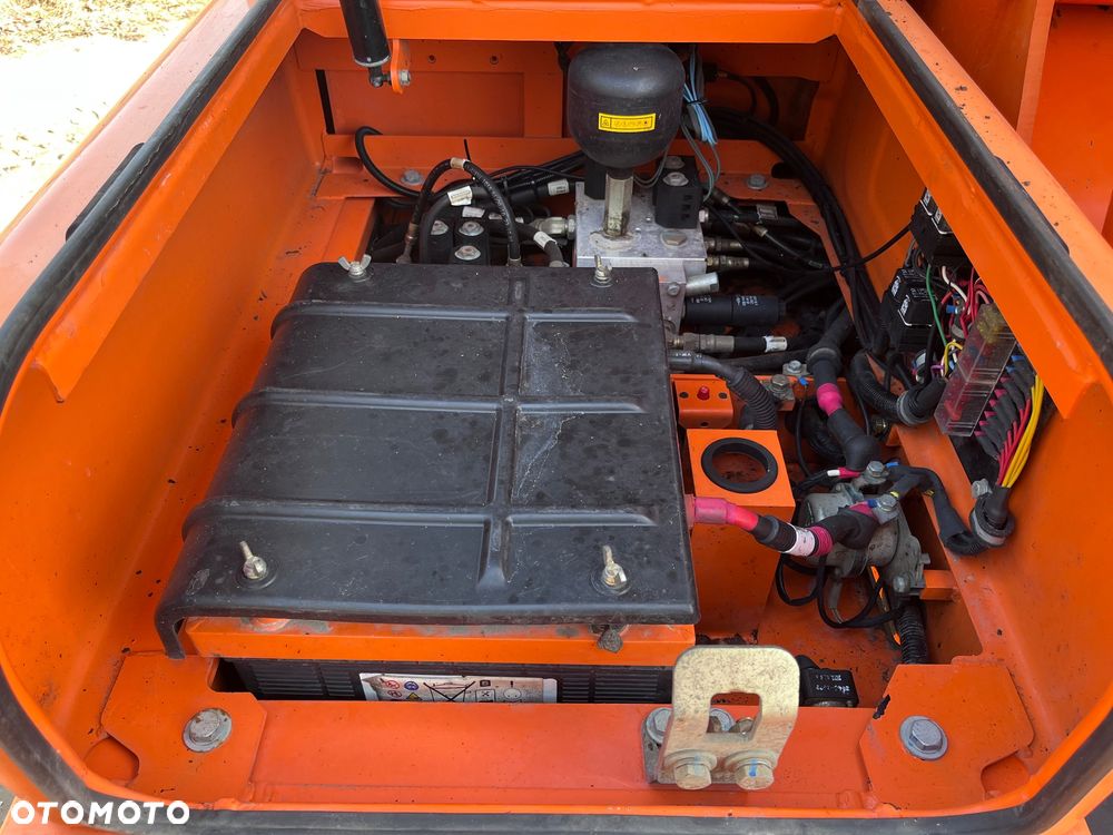 Doosan DX140W - 29