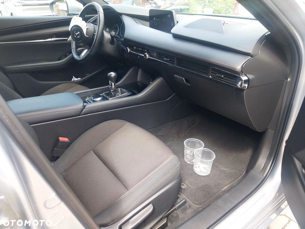 Mazda 3 - 11