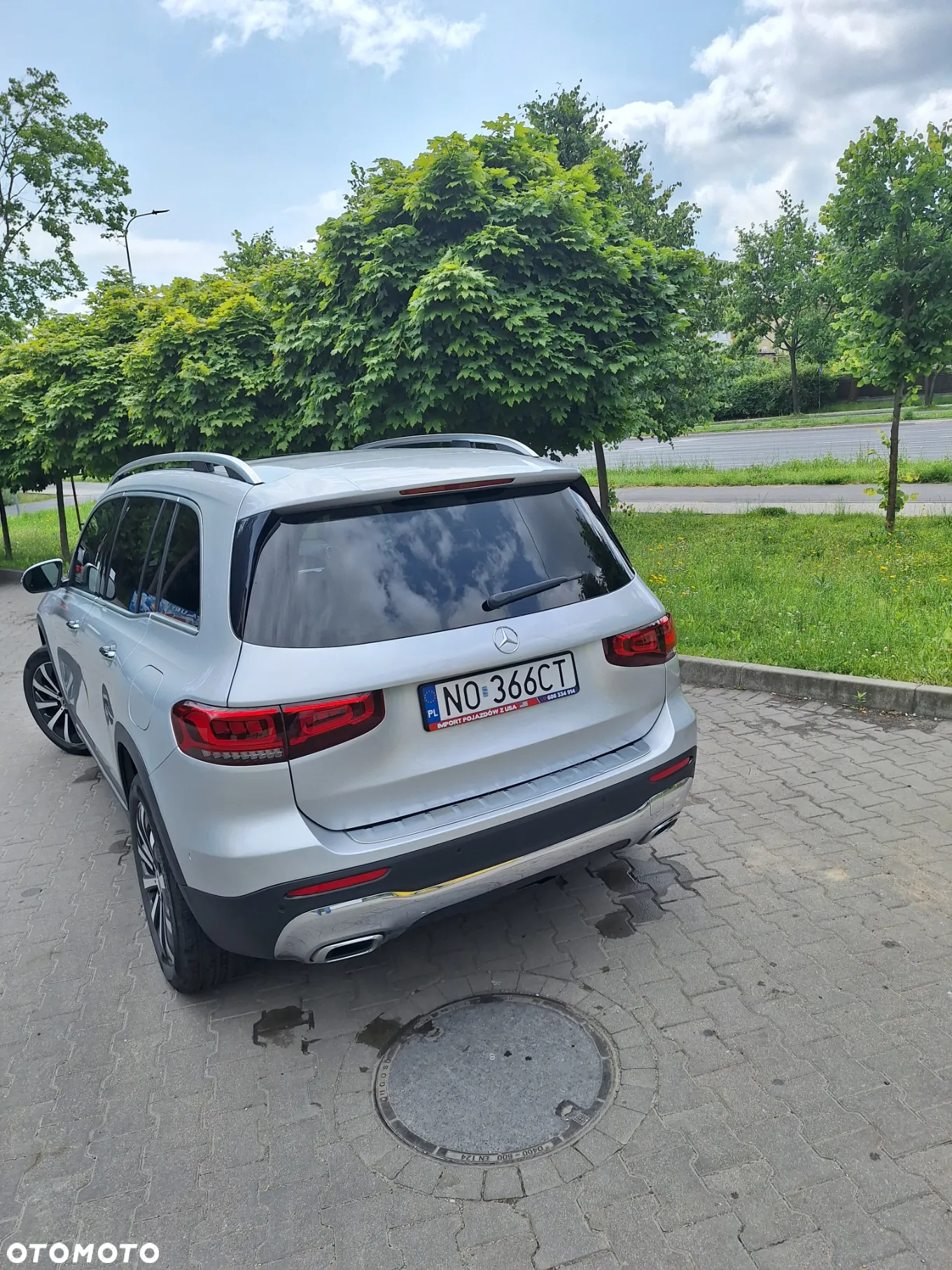 Mercedes-Benz GLB 250 4-Matic 8G-DCT - 3