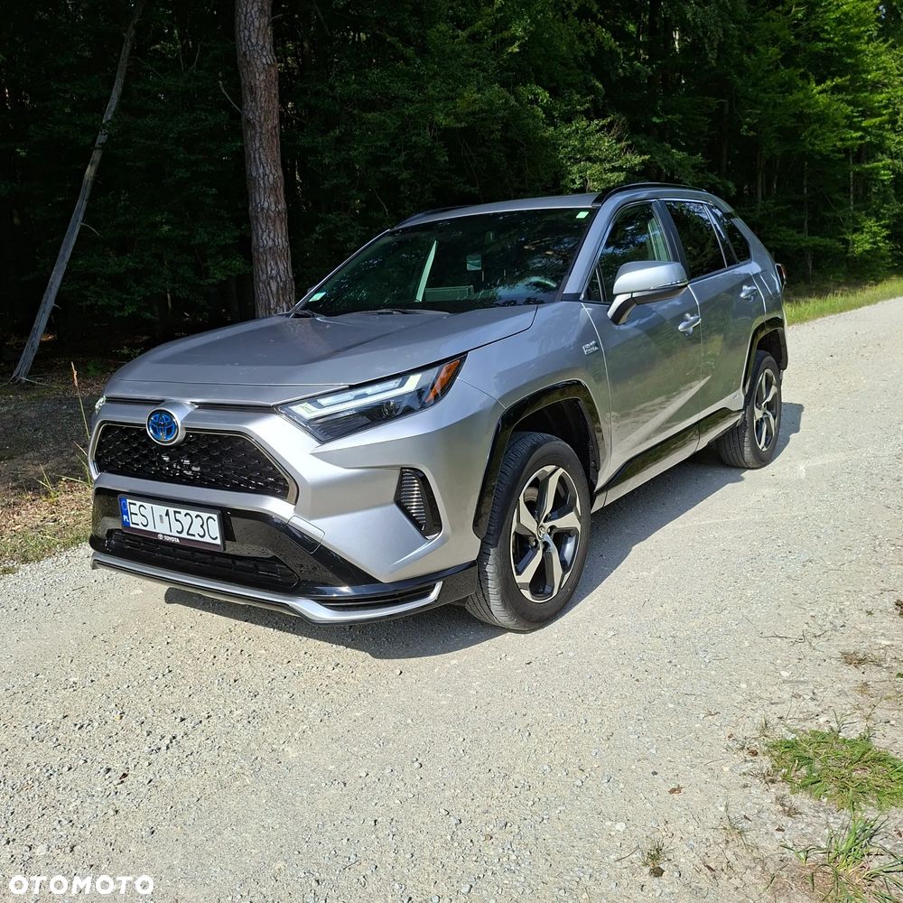 Toyota RAV4 - 1
