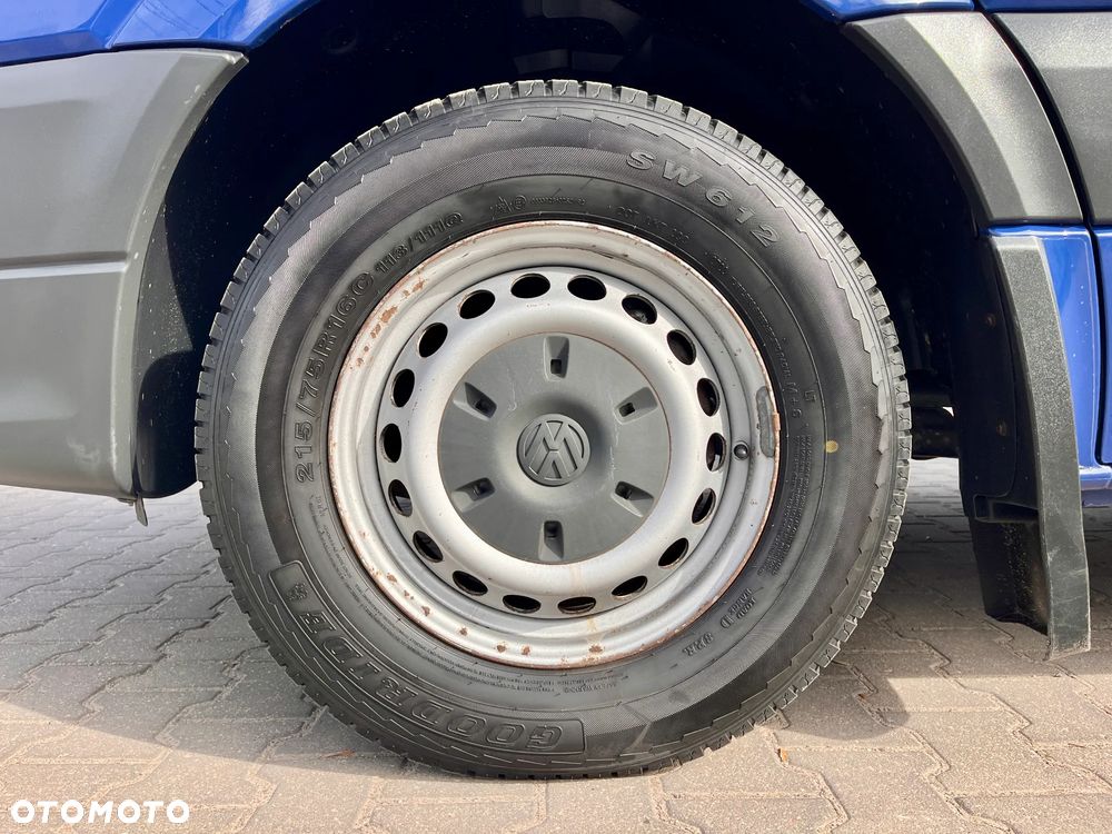 Volkswagen CRAFTER 7 OSÓB / SALON POLSKA / BEZWYPADKOWY / PIERWSZY WŁAŚCICIEL / 2.0 140KM ! ! - 30