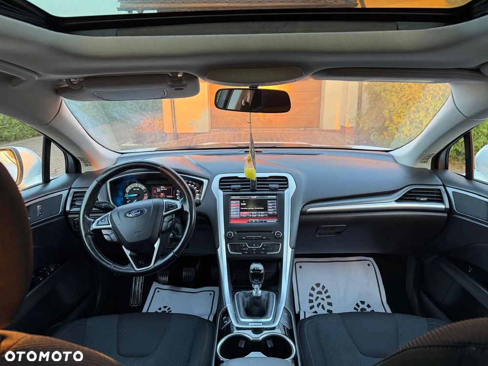 Ford Mondeo 2.0 TDCi Ambiente - 20