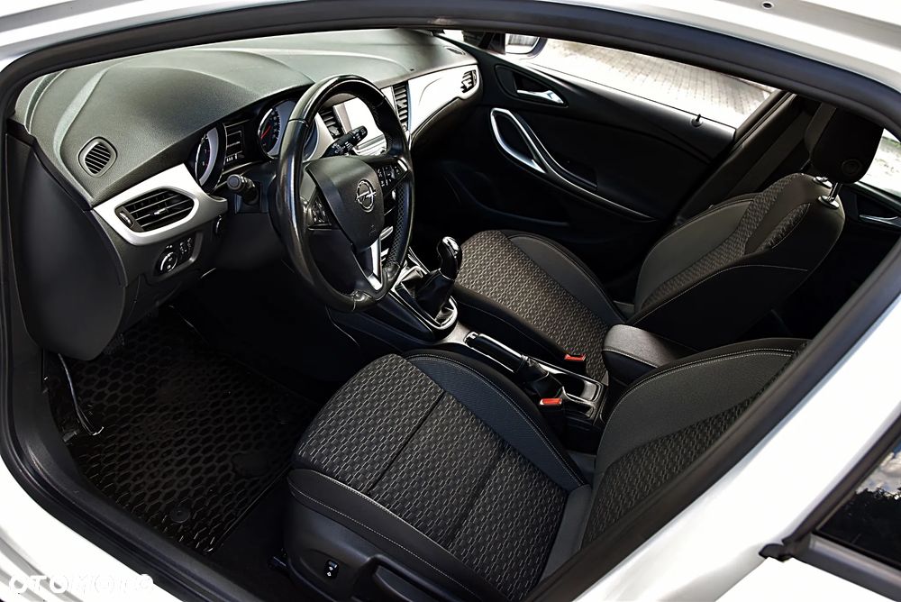 Opel Astra V 1.2 T GS Line S&S - 16