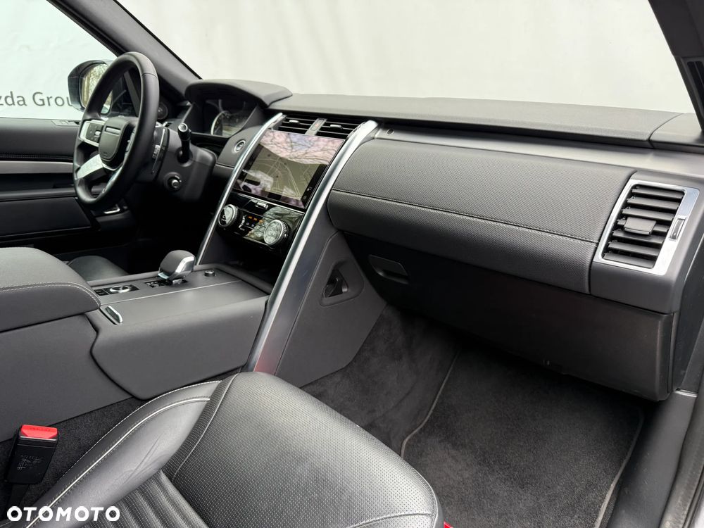 Land Rover Discovery P300 R-Dynamic HSE - 8