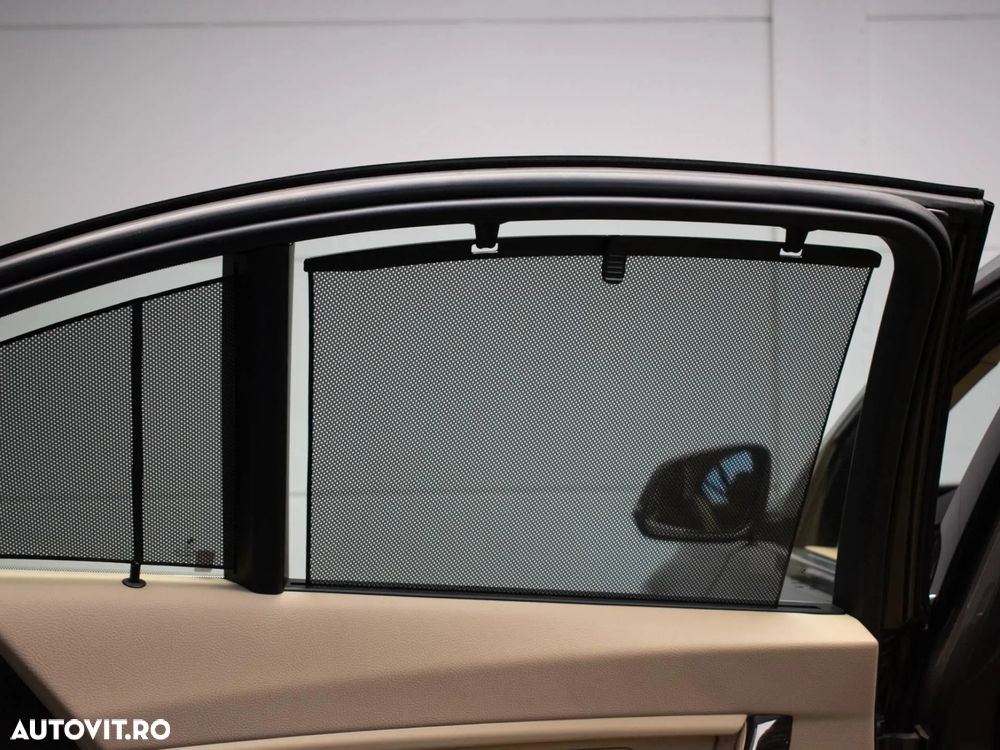 BMW Seria 3 320d Aut. Efficient Dynamics Edition Luxury Line - 22