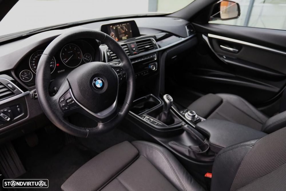 BMW 318 d Line Sport - 8
