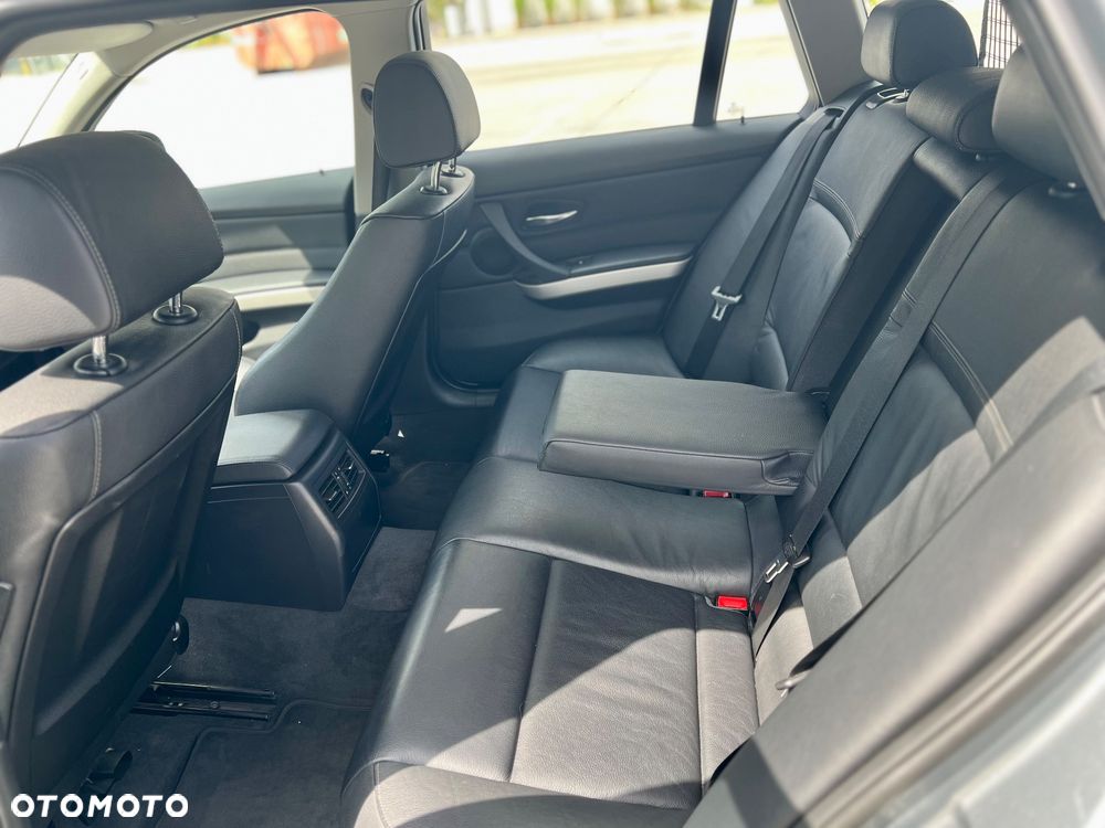 BMW Seria 3 318d - 10