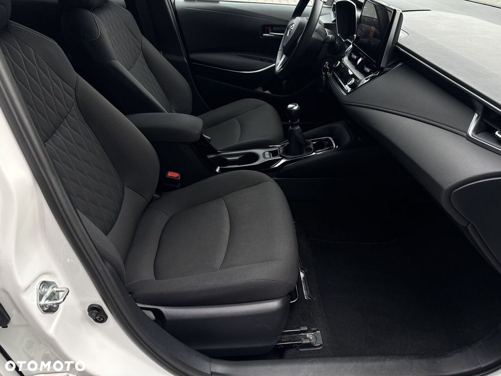 Toyota Corolla - 17
