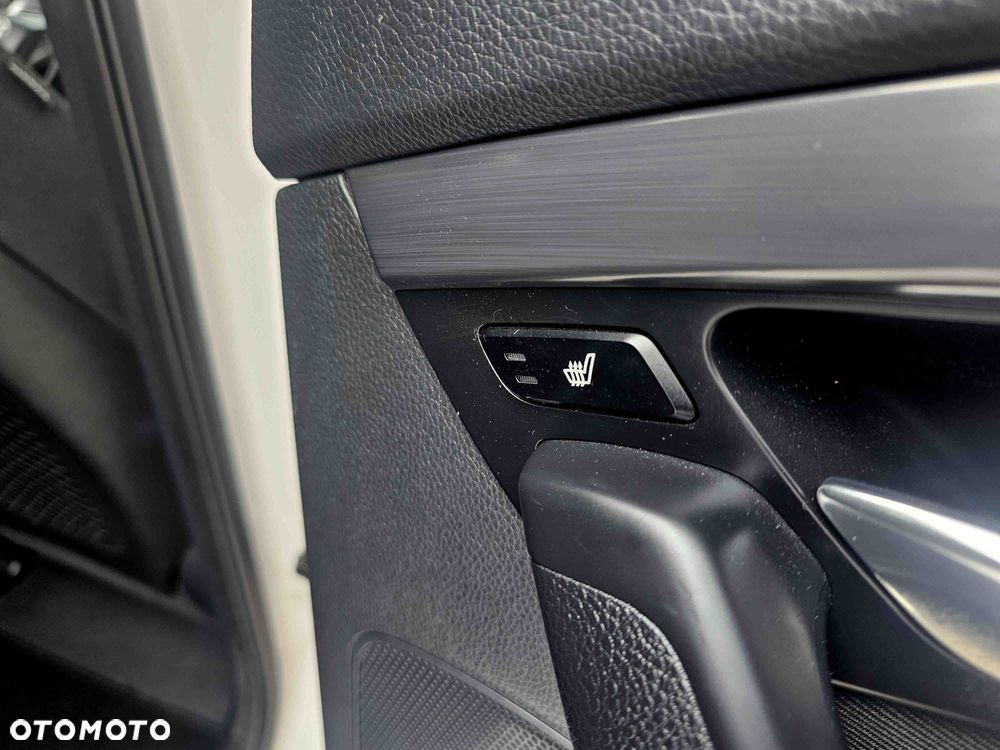Hyundai i40 Kombi 1.7 CRDi Premium - 25