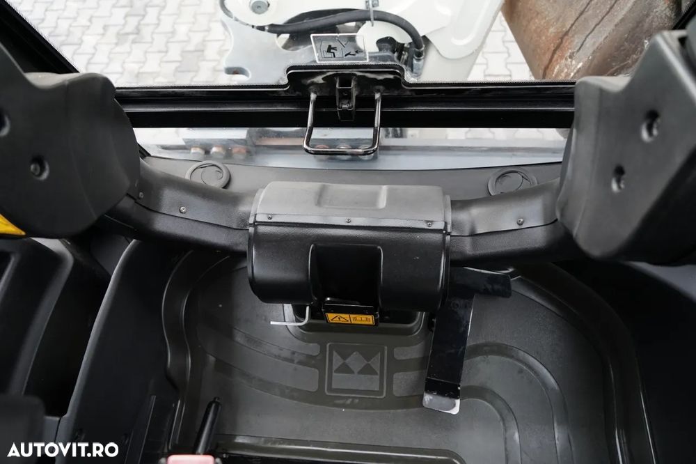 Terex 880 ELITE / BULDOEXCAVATOR / 2.500 ORE / SET CUPĂ - 35