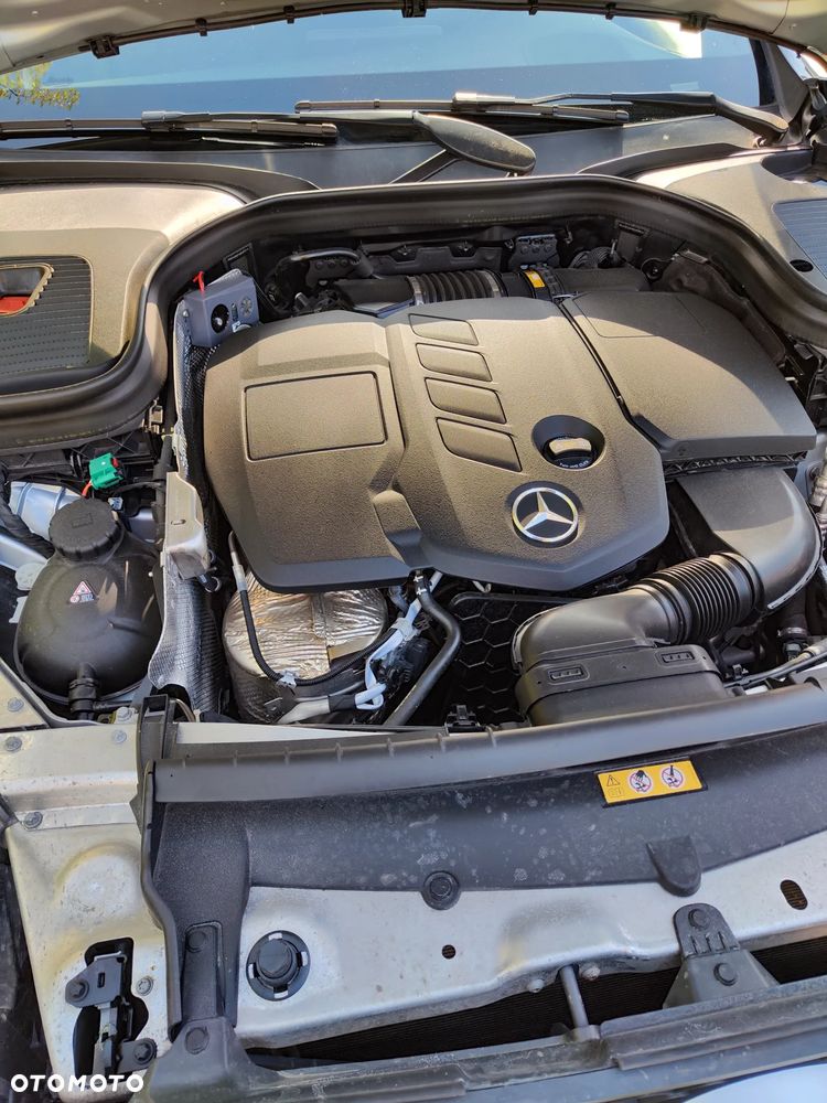 Mercedes-Benz GLC 300 de 4Matic 9G-TRONIC - 9