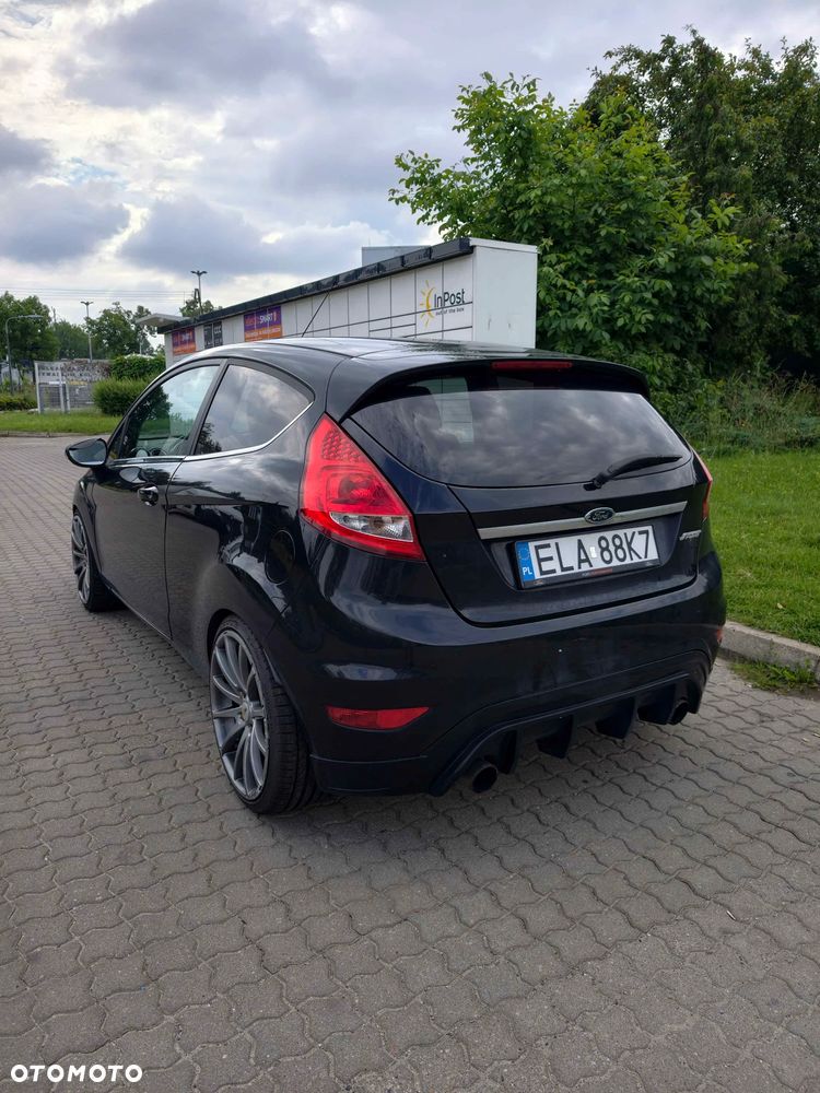 Ford Fiesta - 4