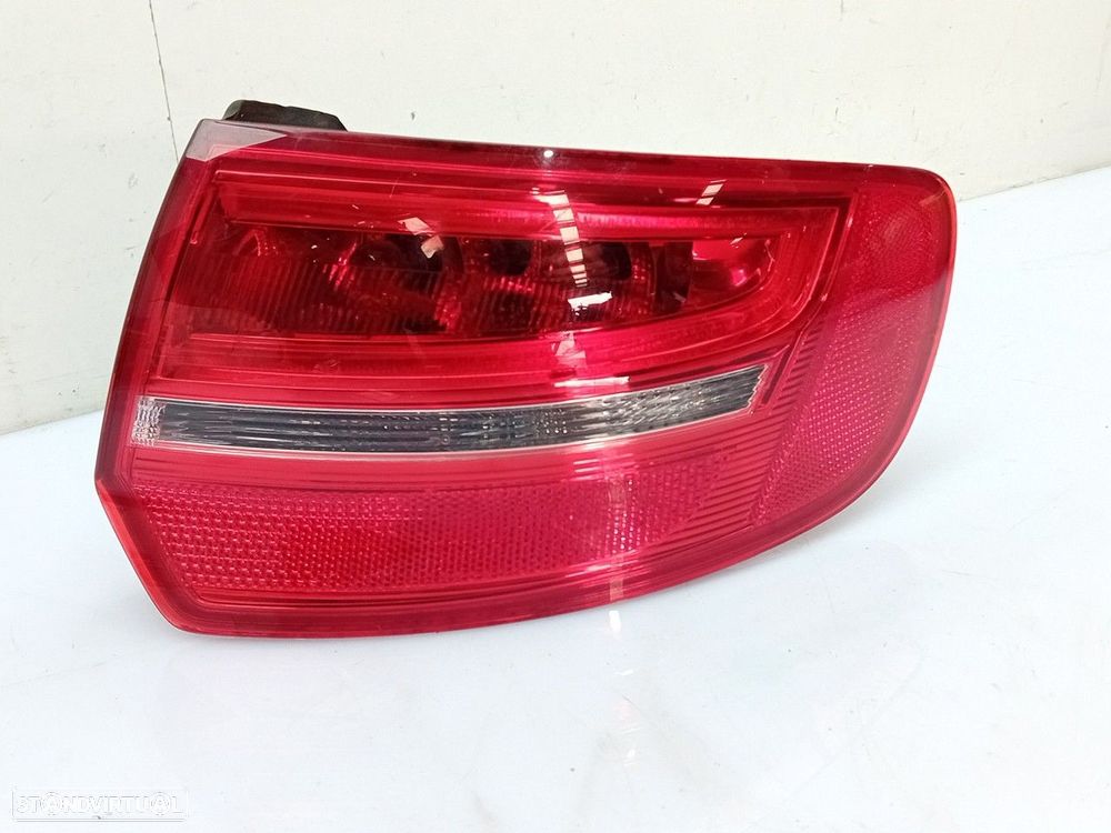 Farolim direito AUDI A3 (8P1) - 1