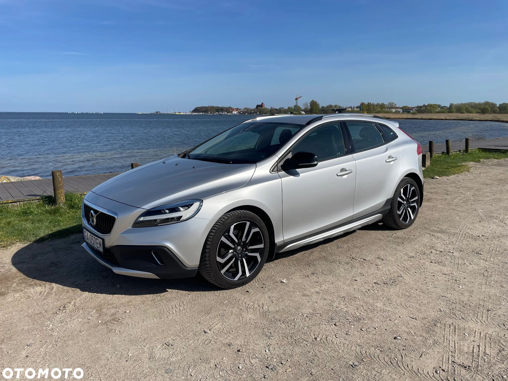 Volvo V40 T3 Drive-E Kinetic - 1