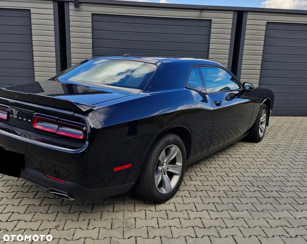 Dodge Challenger - 3