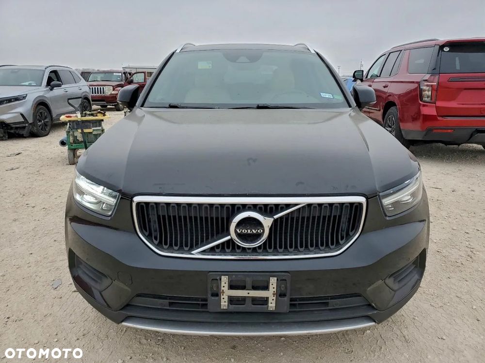 Volvo XC 40 T5 AWD Momentum - 5