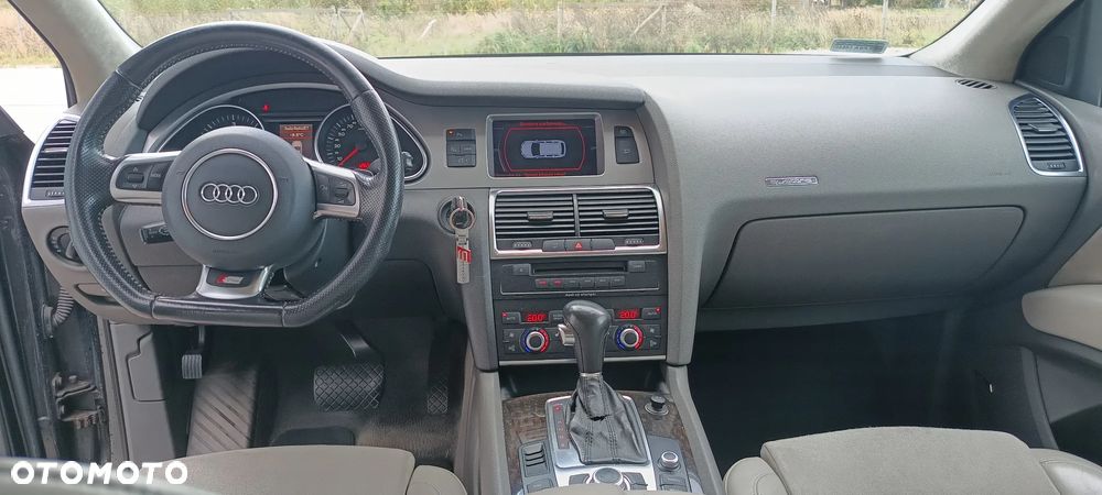 Audi Q7 - 4