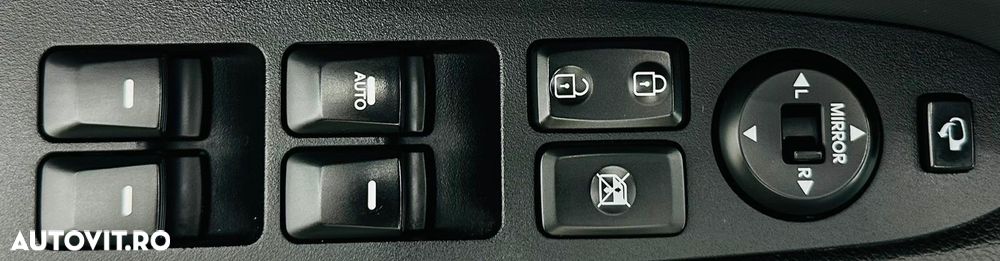 Kia Sportage 1.7 CRDI 2WD Dream-Team Edition - 12