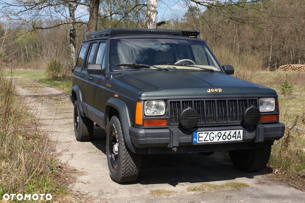 Jeep Cherokee - 6