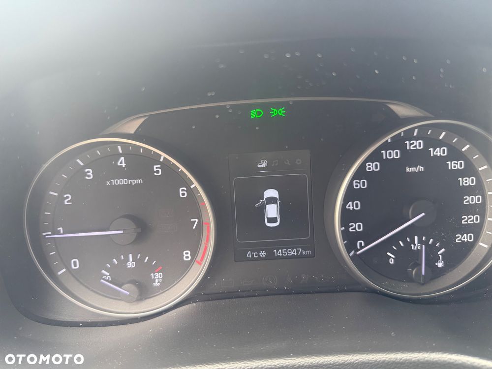 Hyundai Elantra 1.6 Comfort - 15