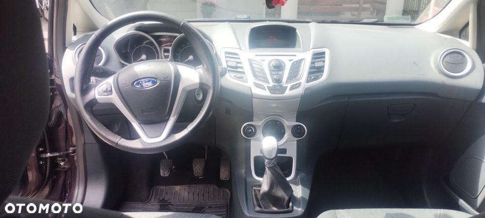 Ford Fiesta - 6