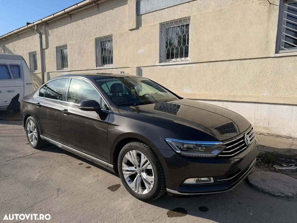 Volkswagen Passat 2.0 TDI DSG Highline - 8