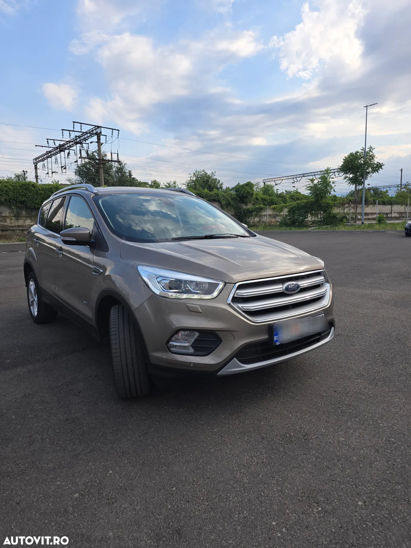 Ford Kuga 2.0 TDCi 4WD Powershift Titanium - 2