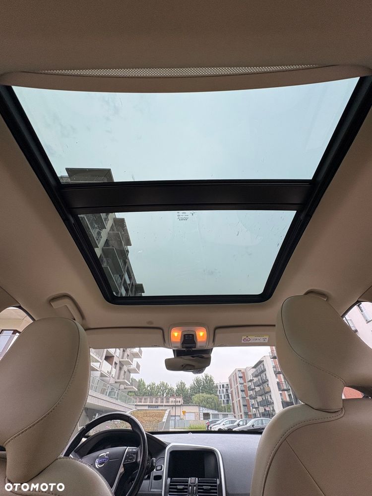 Volvo XC 60 D3 Drive-E Momentum - 20