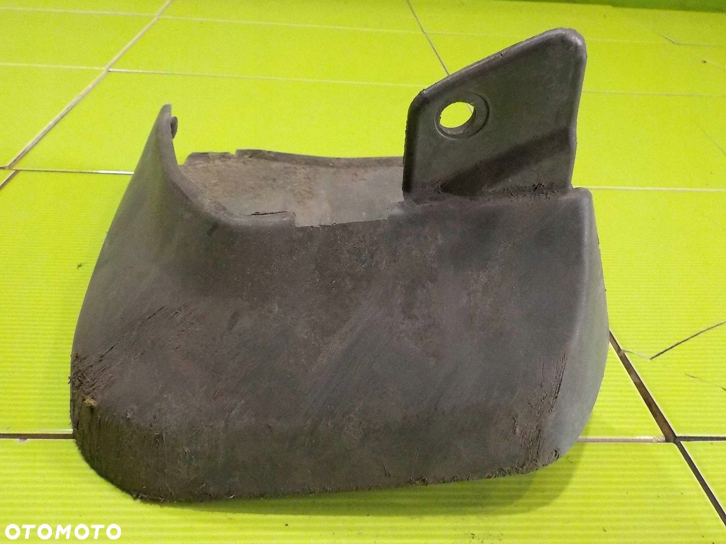 HONDA CIVIC VIII UFO 07r chlapacz oslona lewa tyl - 1