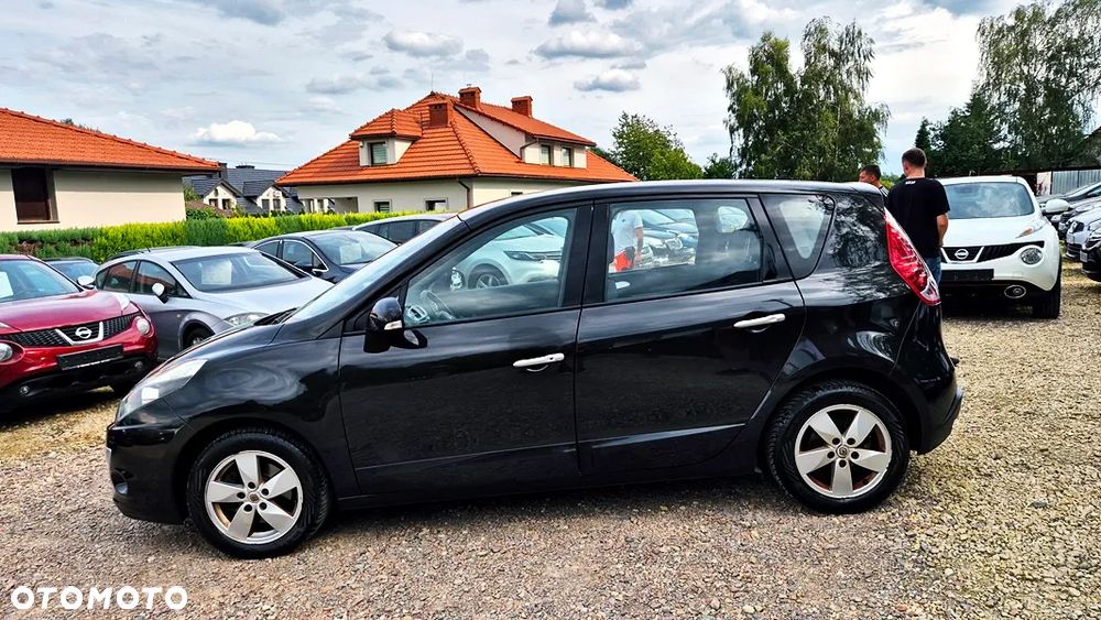 Renault Scenic 1.6 16V Luxe Privilege - 23