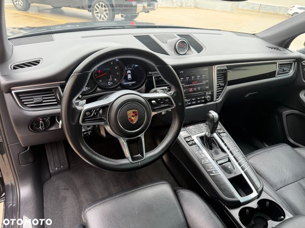 Porsche Macan Standard - 10