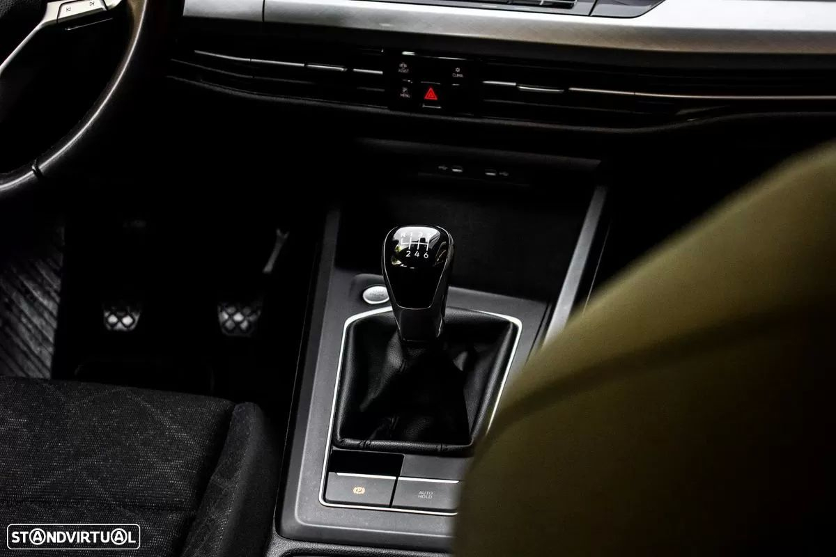 VW Golf Variant 2.0 TDi Conceptline - 36