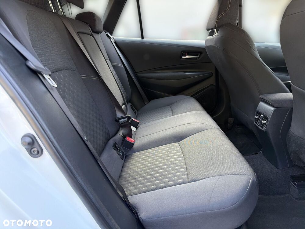 Toyota Corolla 1.8 Hybrid Comfort - 13