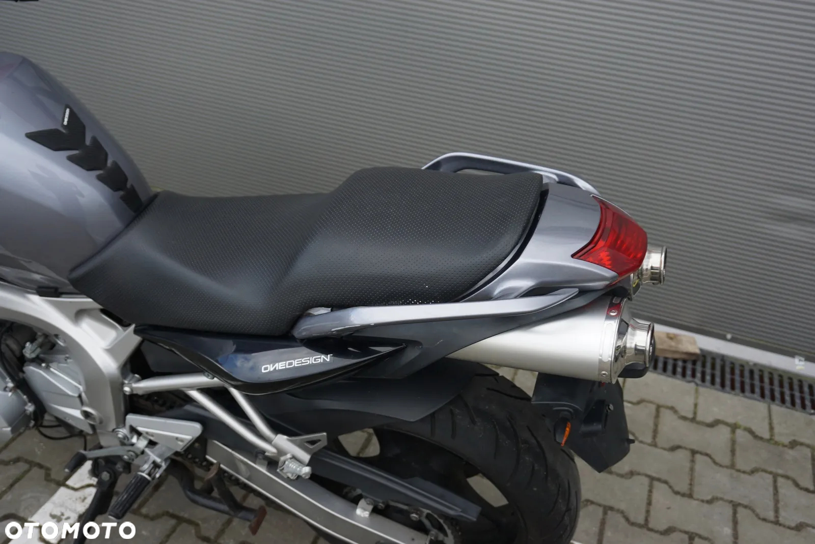 Yamaha FZ - 9