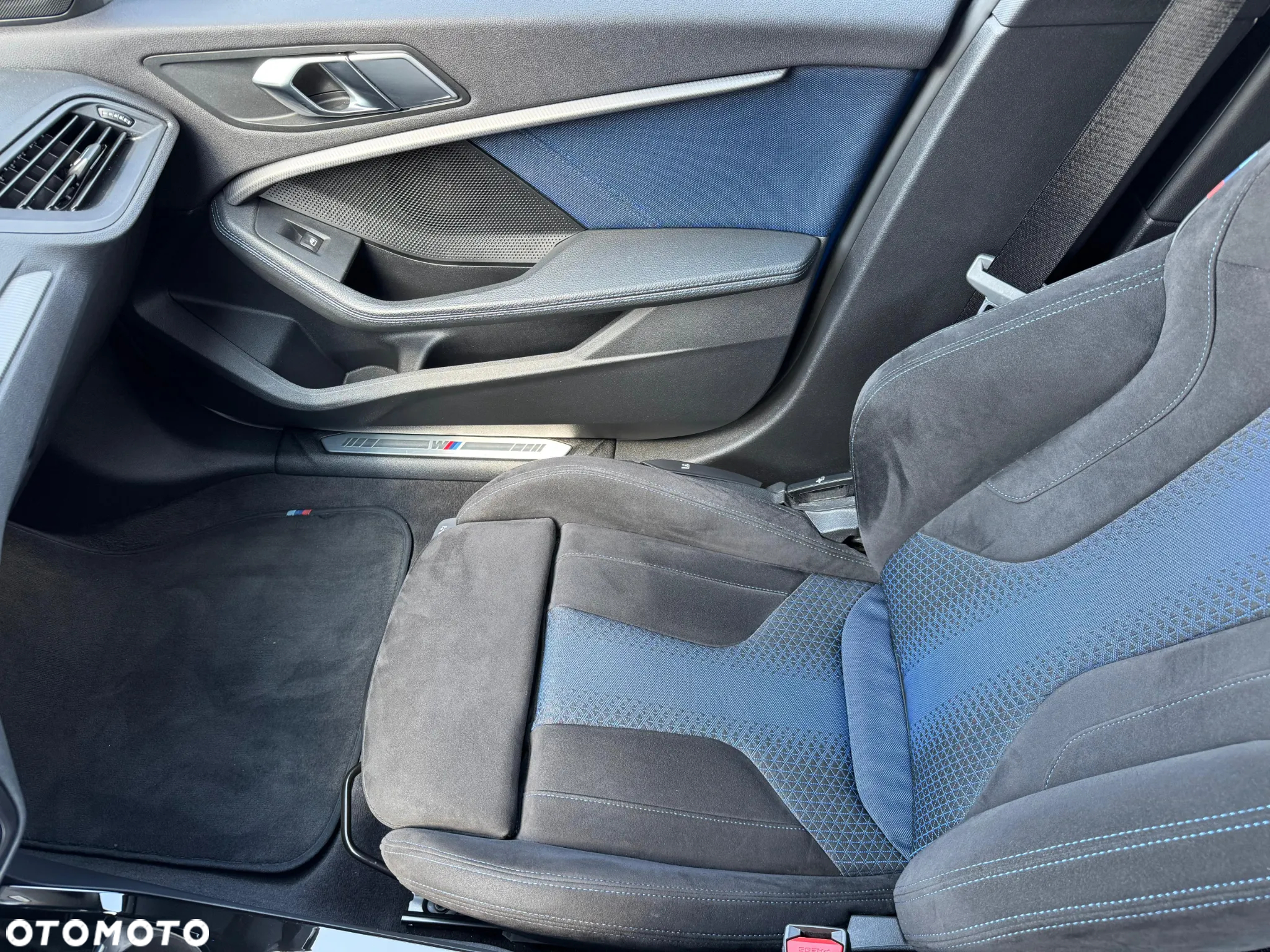 BMW Seria 1 120d xDrive M Sport Shadow sport - 14