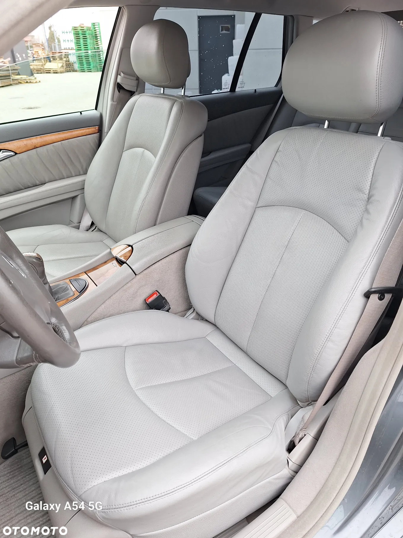 Mercedes-Benz Klasa E 220 CDI T Elegance - 29