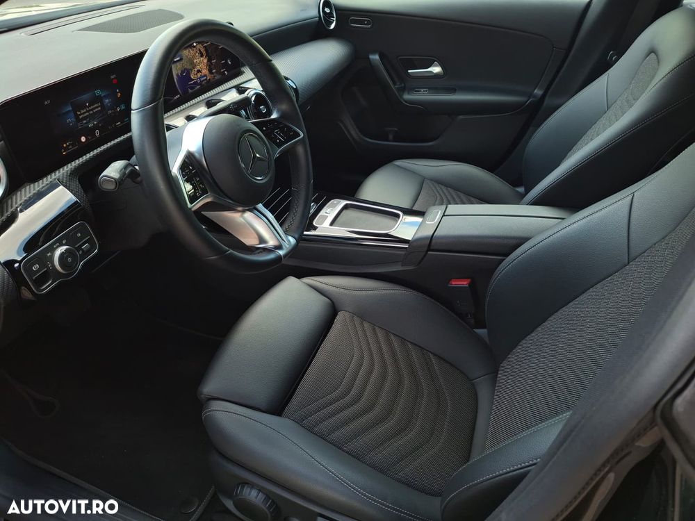 Mercedes-Benz CLA 180 7G-DCT - 14