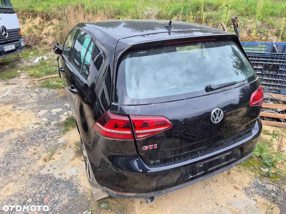 Volkswagen Golf GTI Performance BlueMotion Technology DSG - 6