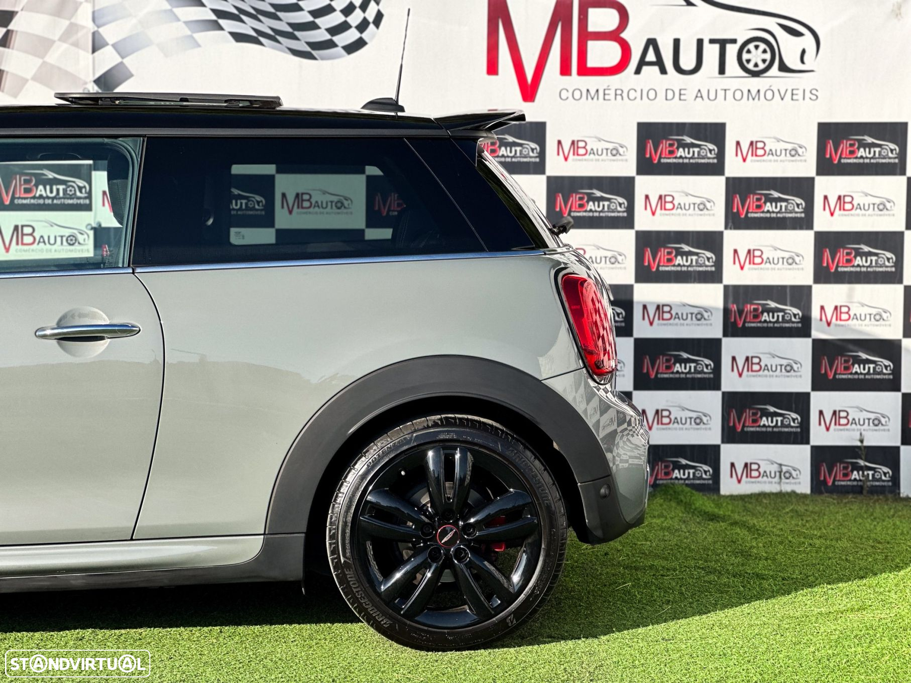 MINI 3 Portas John Cooper Works - 11
