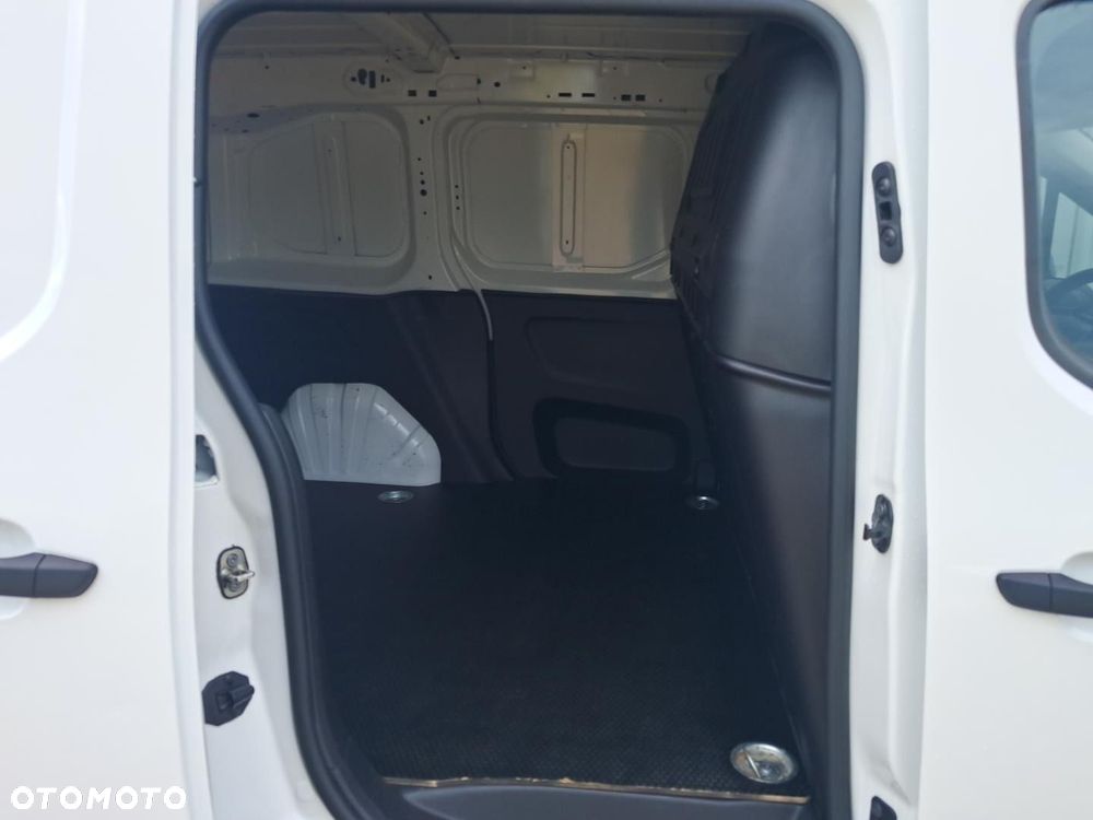 Toyota PROACE CITY - 12