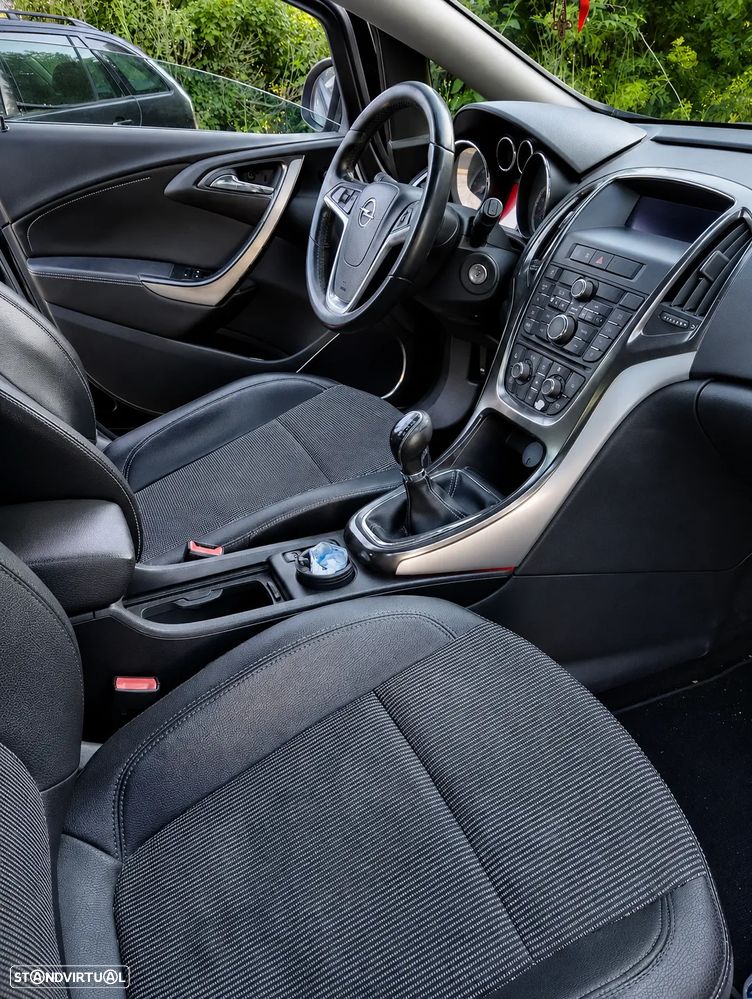 Opel Astra 1.7 CDTI Cosmo - 9