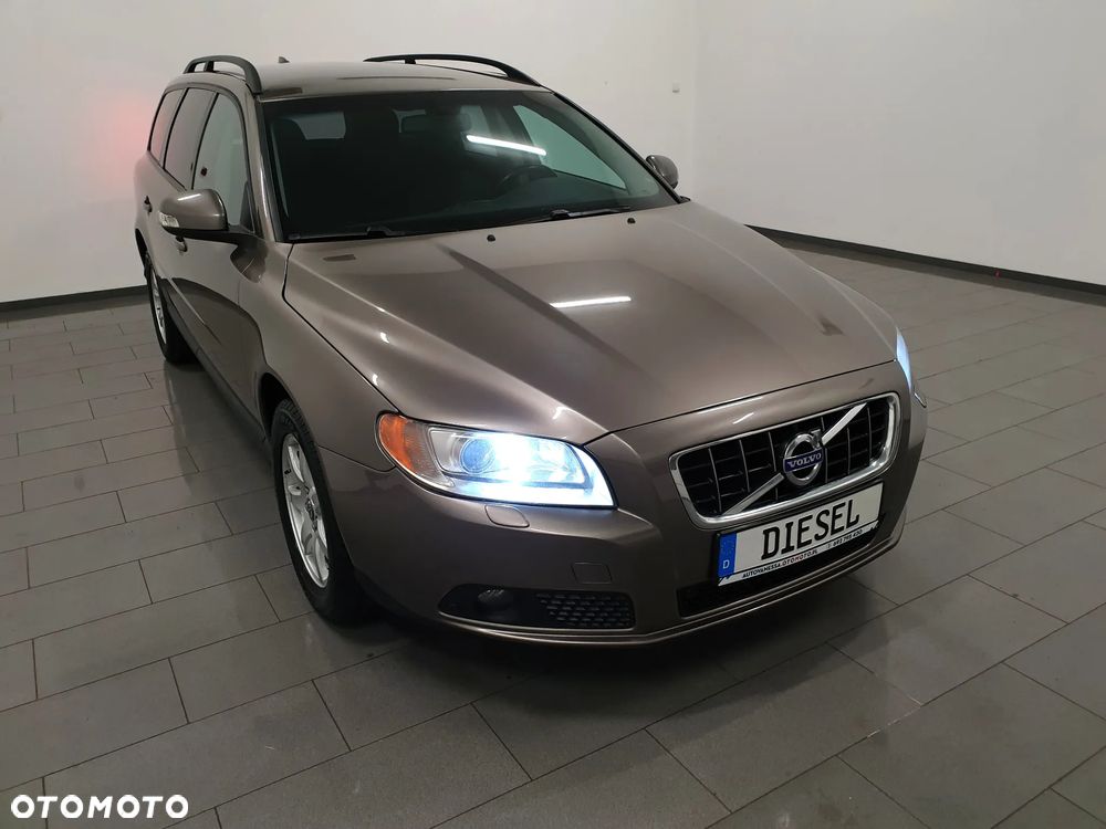 Volvo V70 2.0D Summum - 31